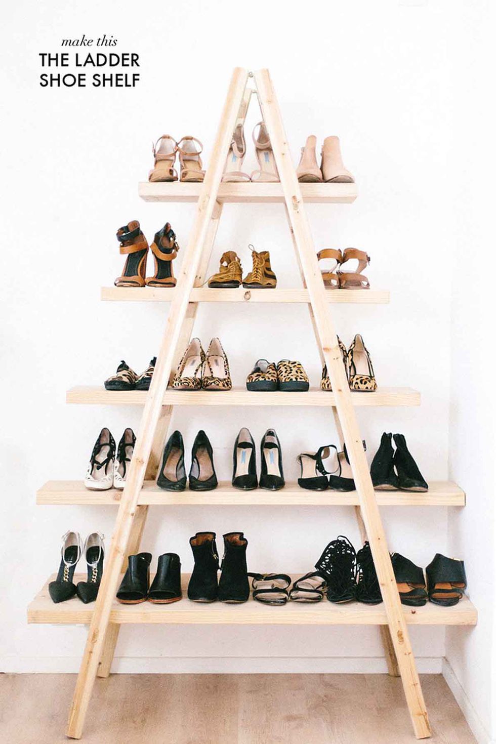 DIY Shoe Ladder to organize your shoes