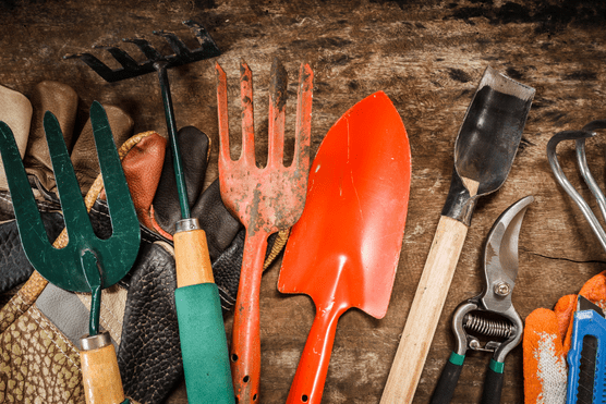 clean garden tools using murphy oil soap