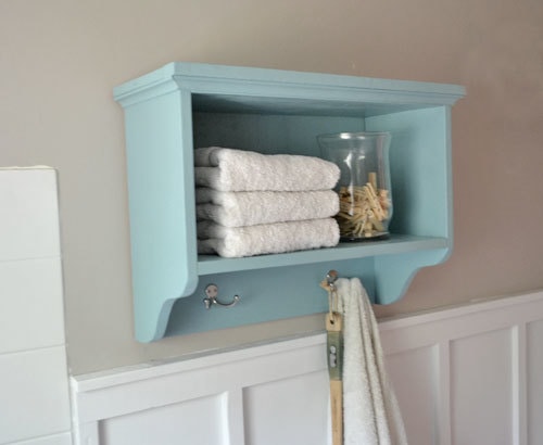 Cute Pastel Shelf With Hooks