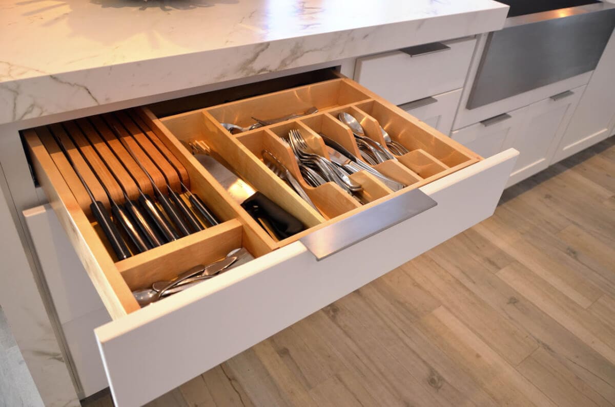 Drawer Dividers - 31 walk-in pantry organisation ideas for a mess free space